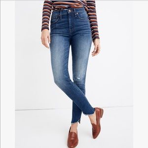 Madewell 10" HighRise Skinny Cutout Tulip Hem 23T